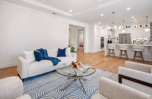 Professionally staged interior, photo 20 of 42