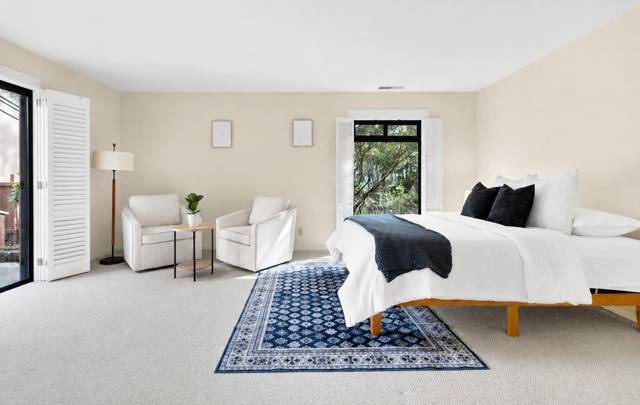 Professionally staged interior, photo 36 of 42